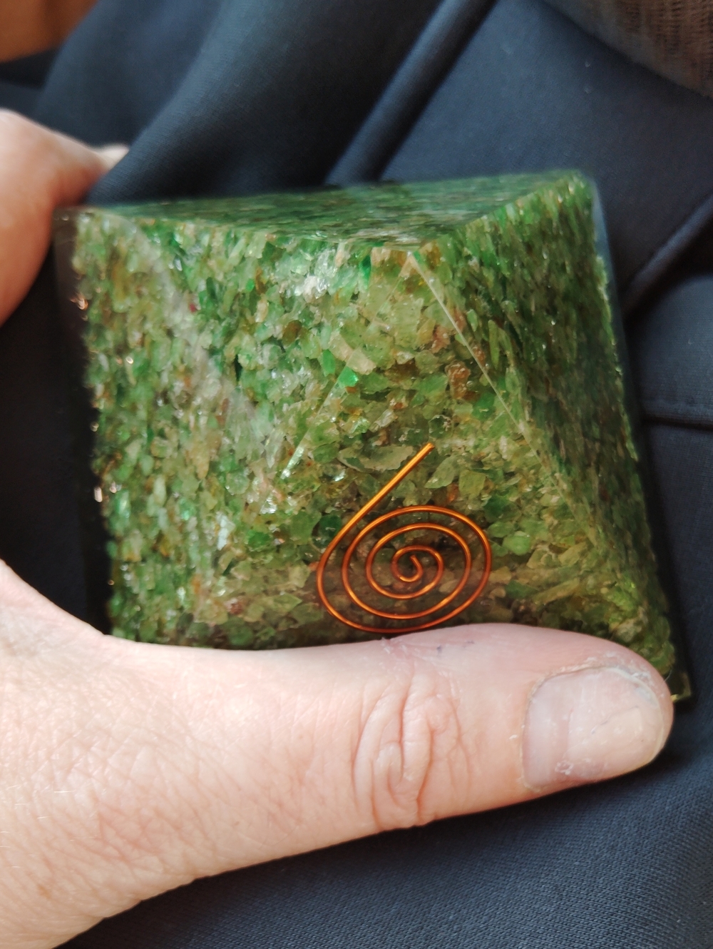 CRYSTAL BIG GREEN WITH COPPER